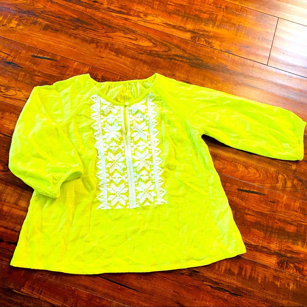 3/$24 Splendid yellow girl Top